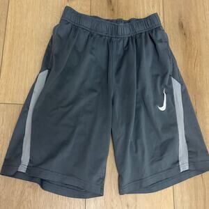 Nike XL Boys Gray Mesh Athletic Shorts